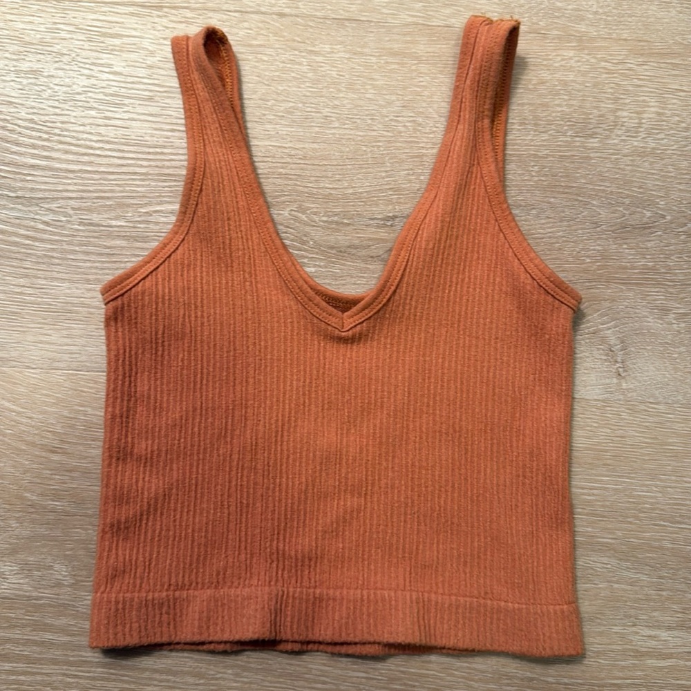 UO cropped tank